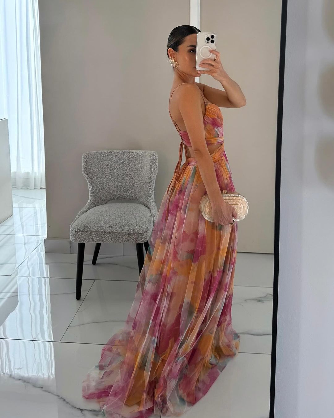 Eléna - Elegantes und florales Maxikleid