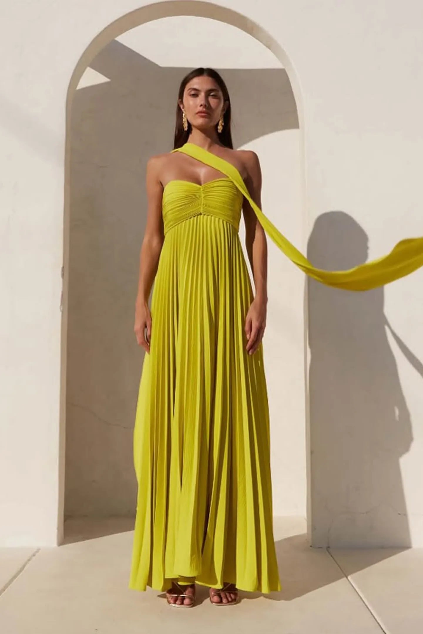 ISAVELLE – Strapless Pleated Maxi Dress