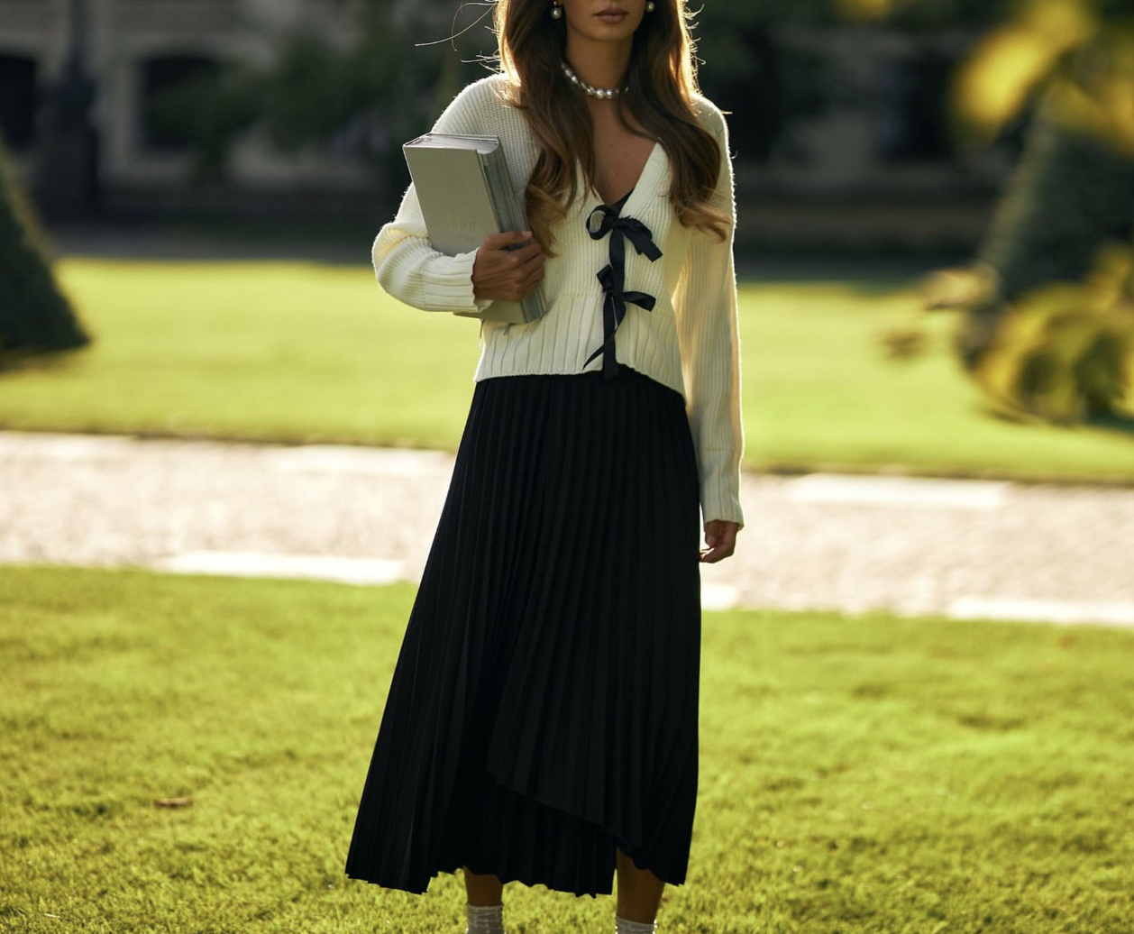 Maglione con cravatta di Elena-Mia