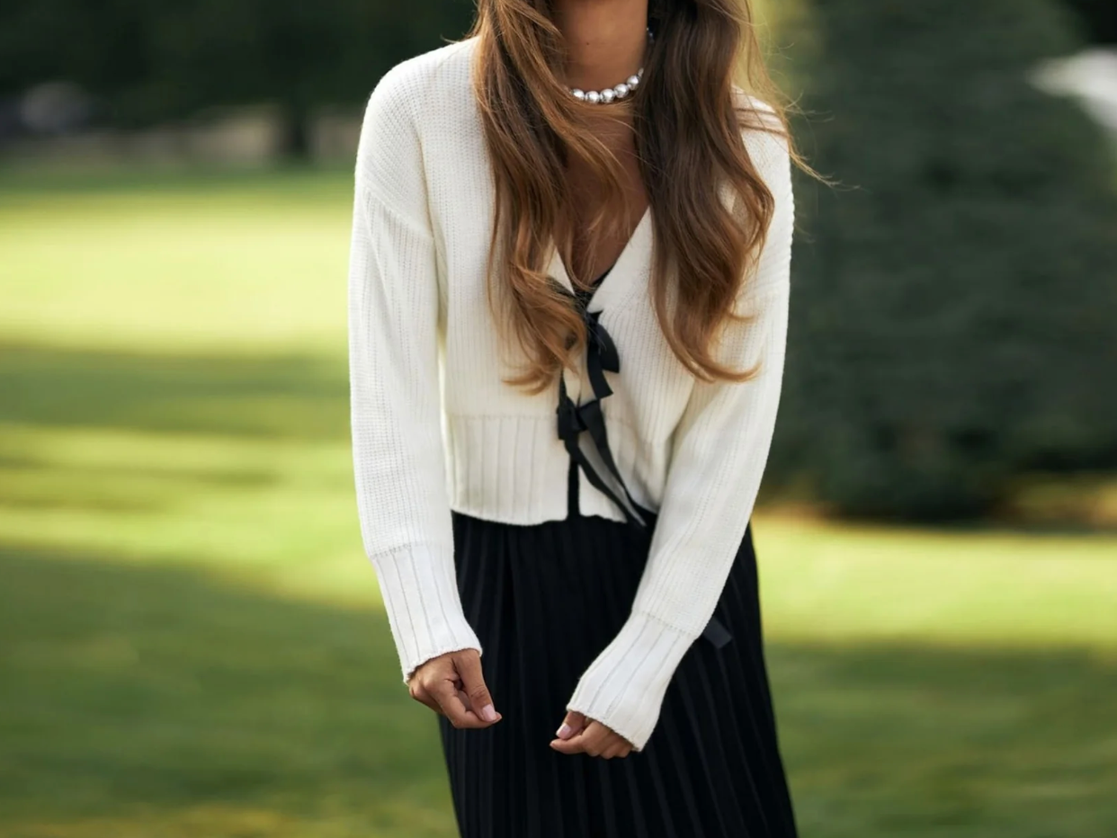 Maglione con cravatta di Elena-Mia