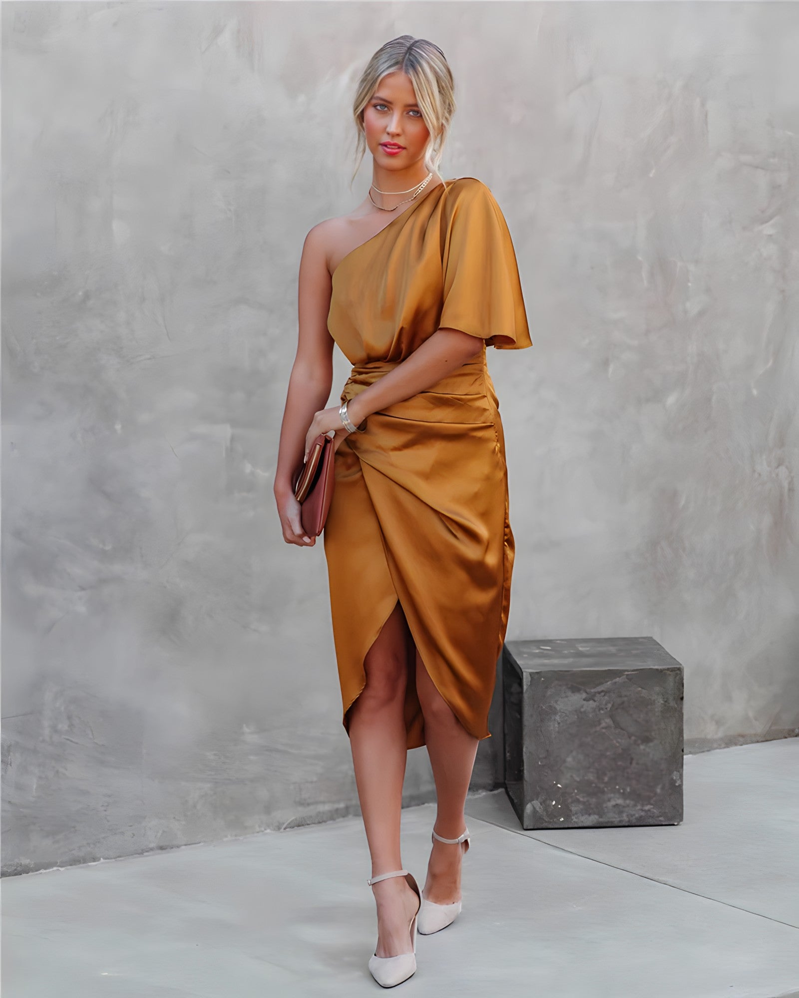 BENTHE | ELEGANTES SEIDENKLEID