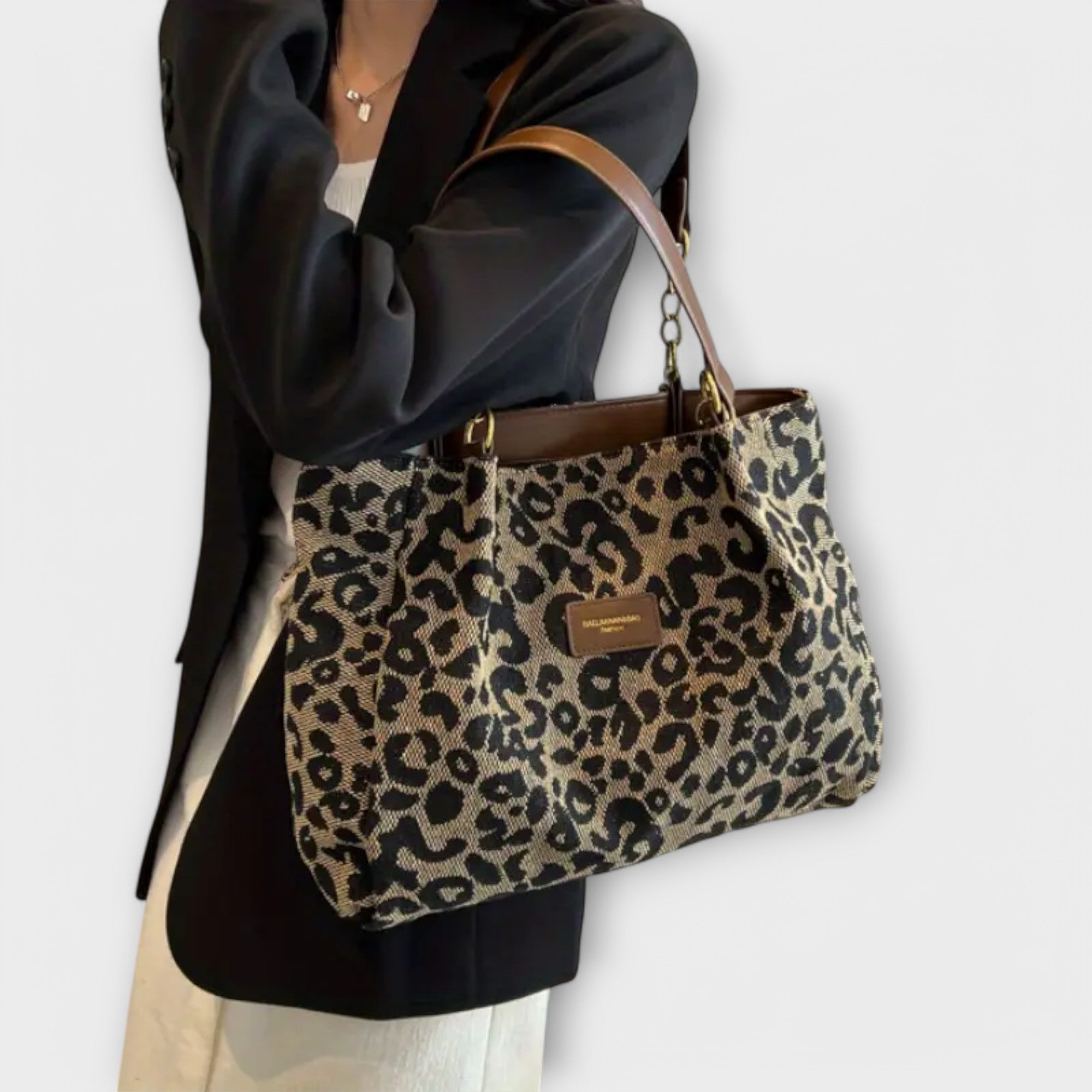 Elara - Leopardenmuster Canvas-Tasche