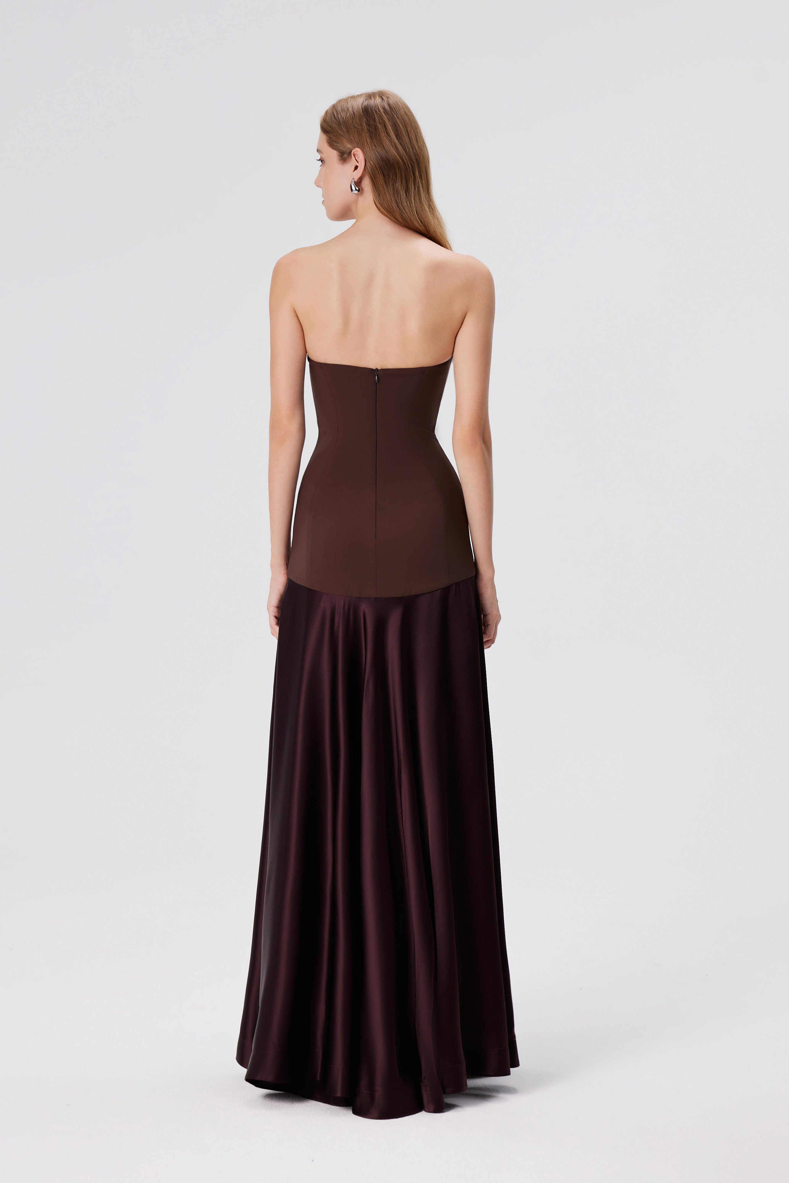 LUNARIA – Contour Elegance Dress