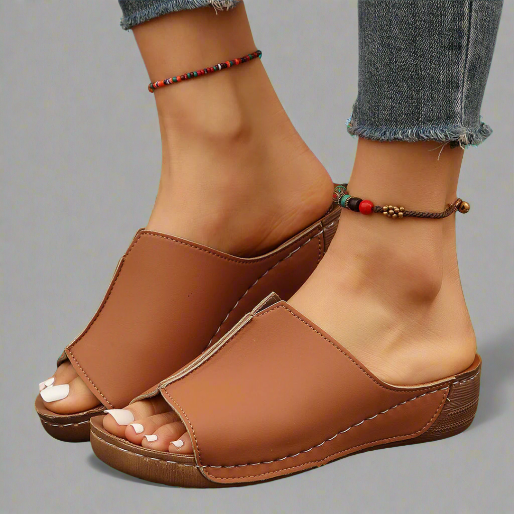 Noemi | Sandali wedge fatti a mano in materiale premium