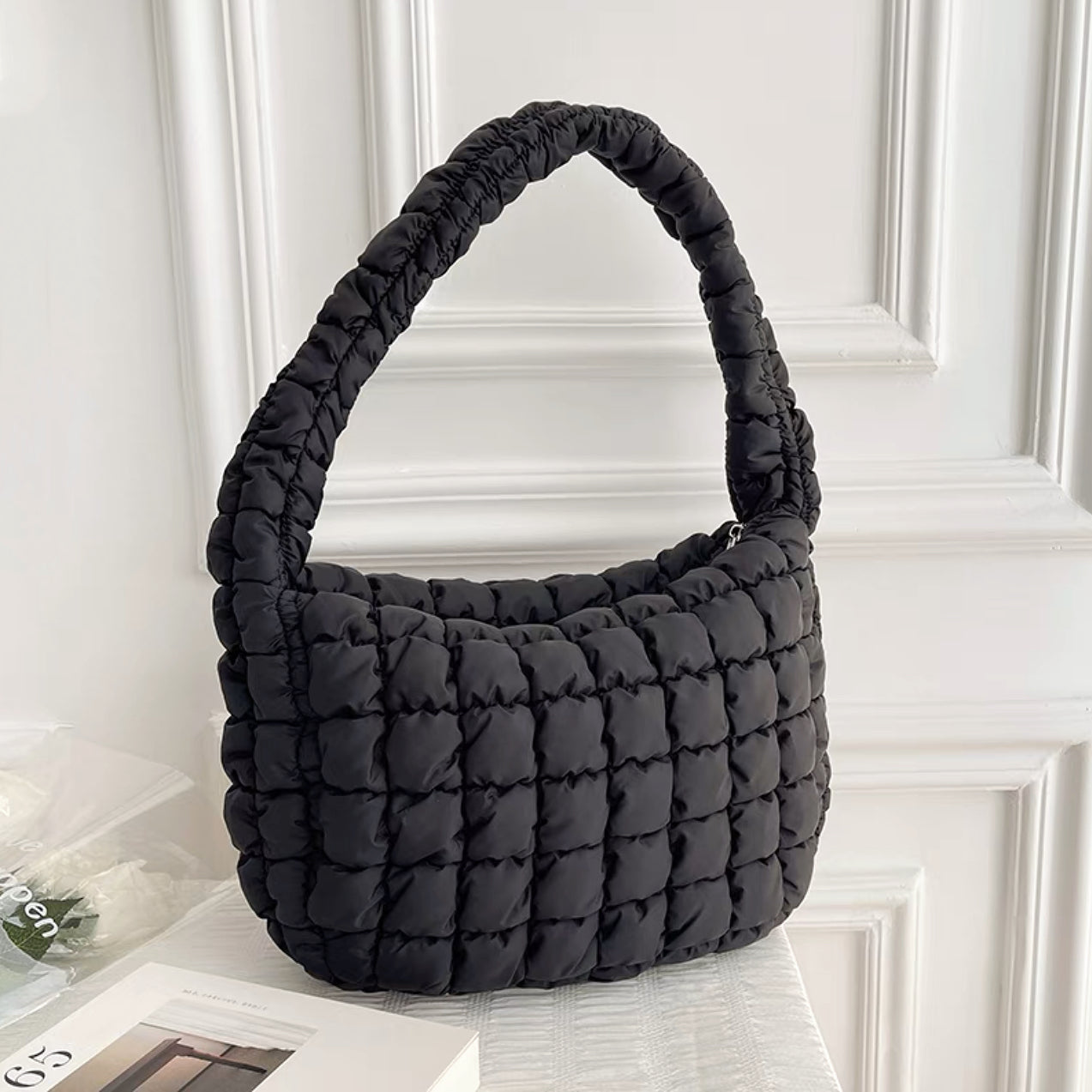 Blythe Plissierte Schultertasche