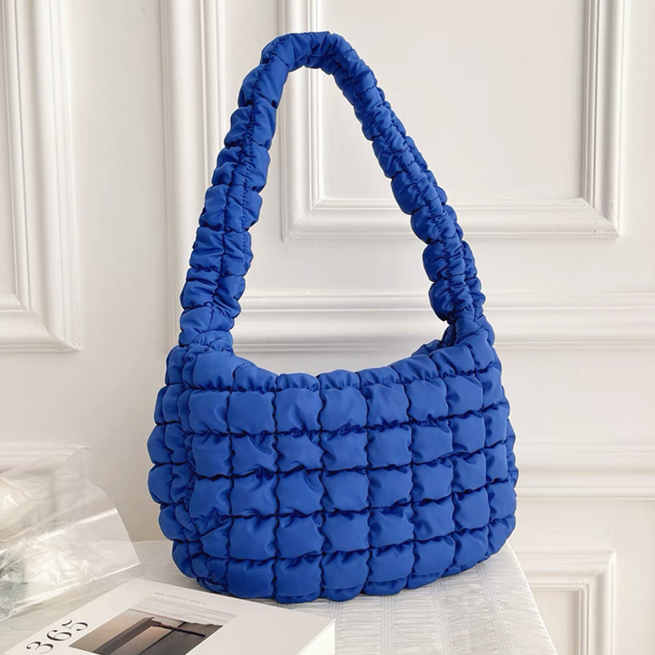 Blythe Plissierte Schultertasche