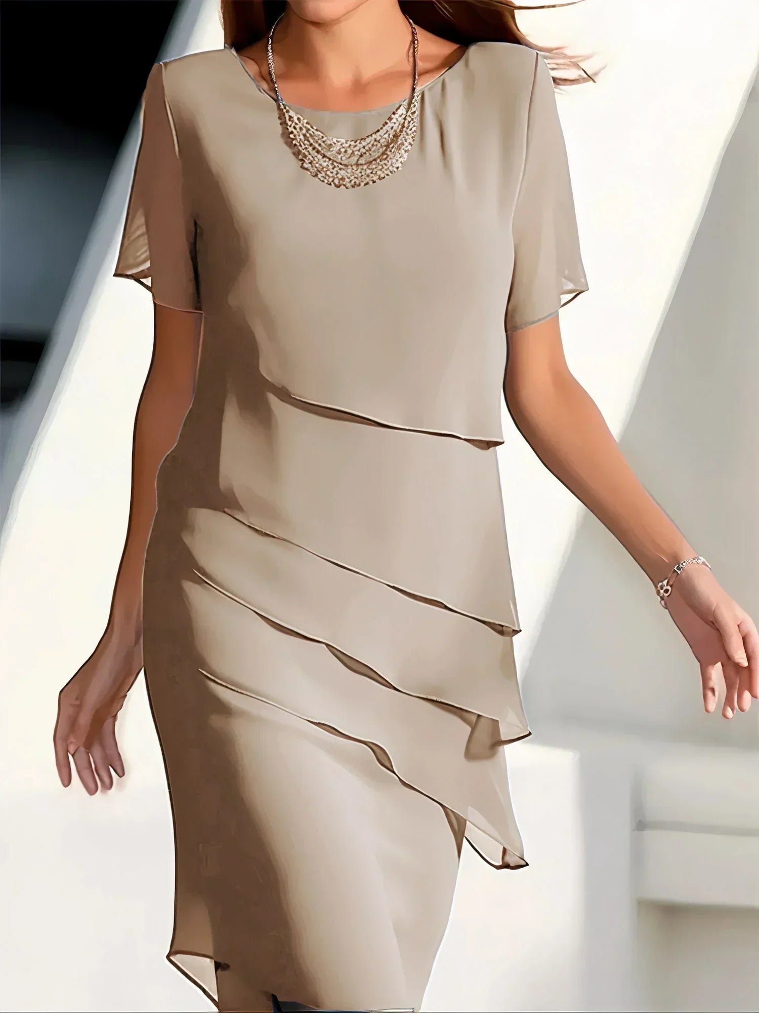 LAURA | ELEGANTES SCHICHTKLEID