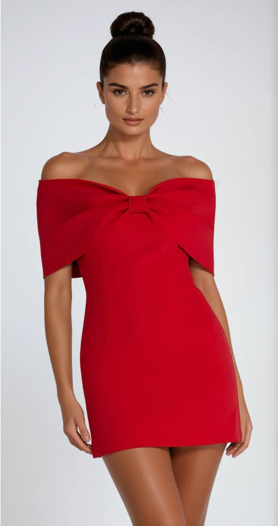 Abito Amore Fiocco – Eleganza a spalle scoperte