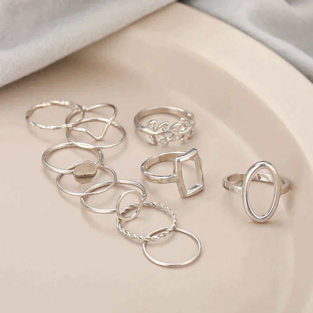 Ensemble von 11 vintage Silberringen
