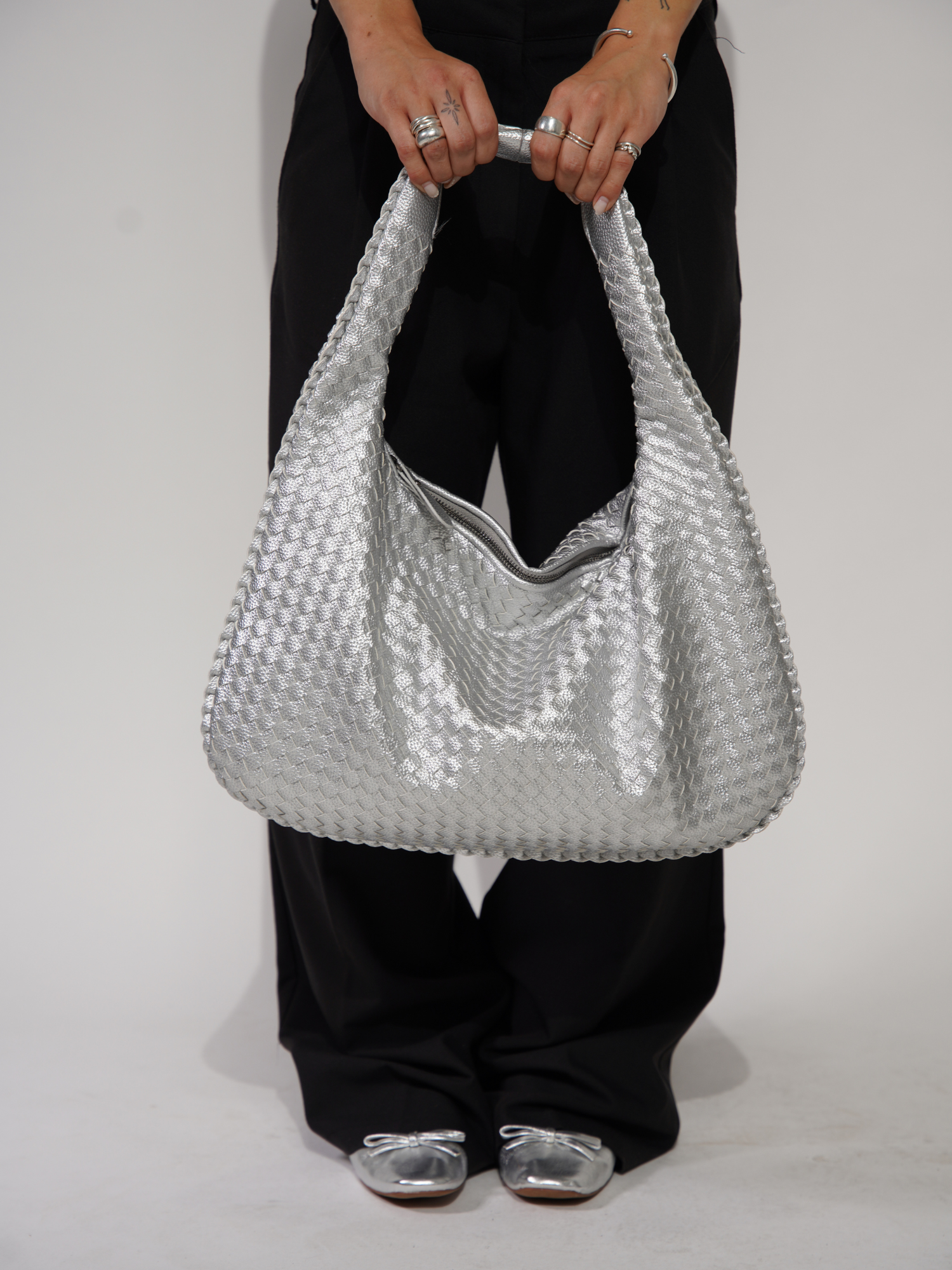 Samara Wundertasche mit einem Schulterriemen