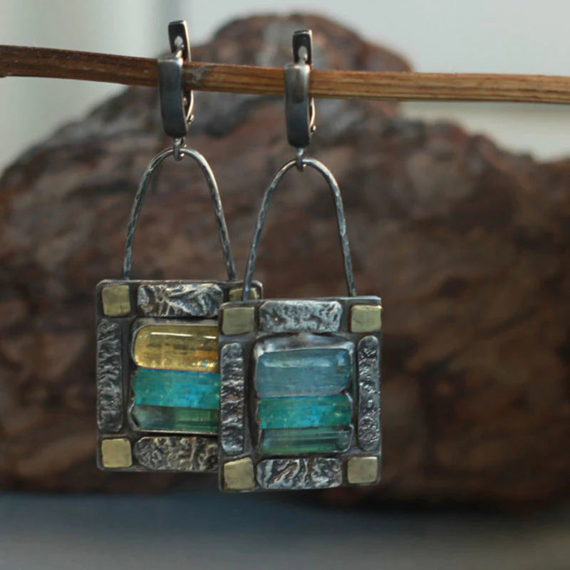 Ohrringe "Antik" mit blauen und grünen Kristallen