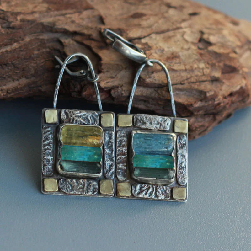 Ohrringe "Antik" mit blauen und grünen Kristallen