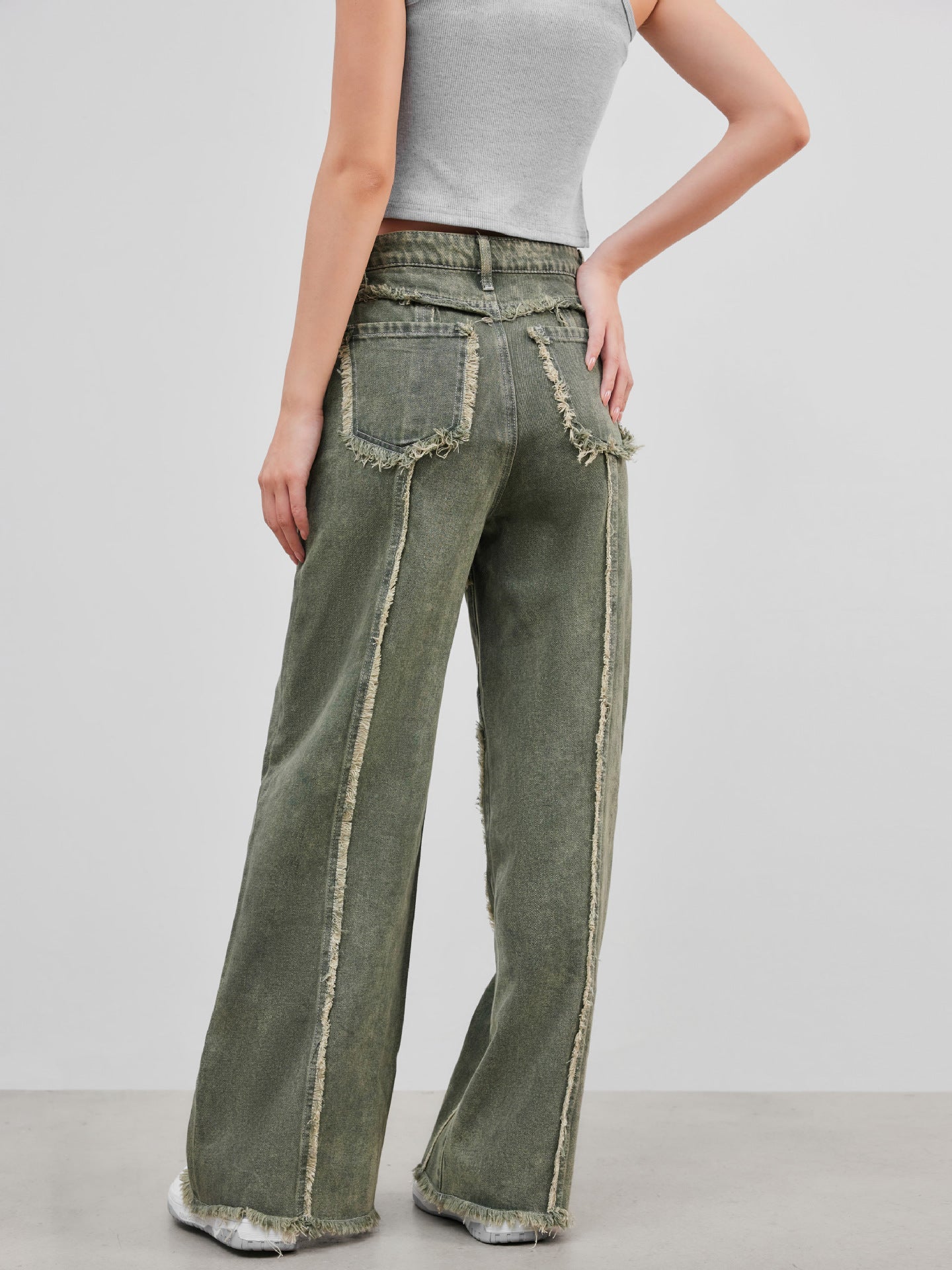 VERA – STREET STYLE PATCHED JEANS