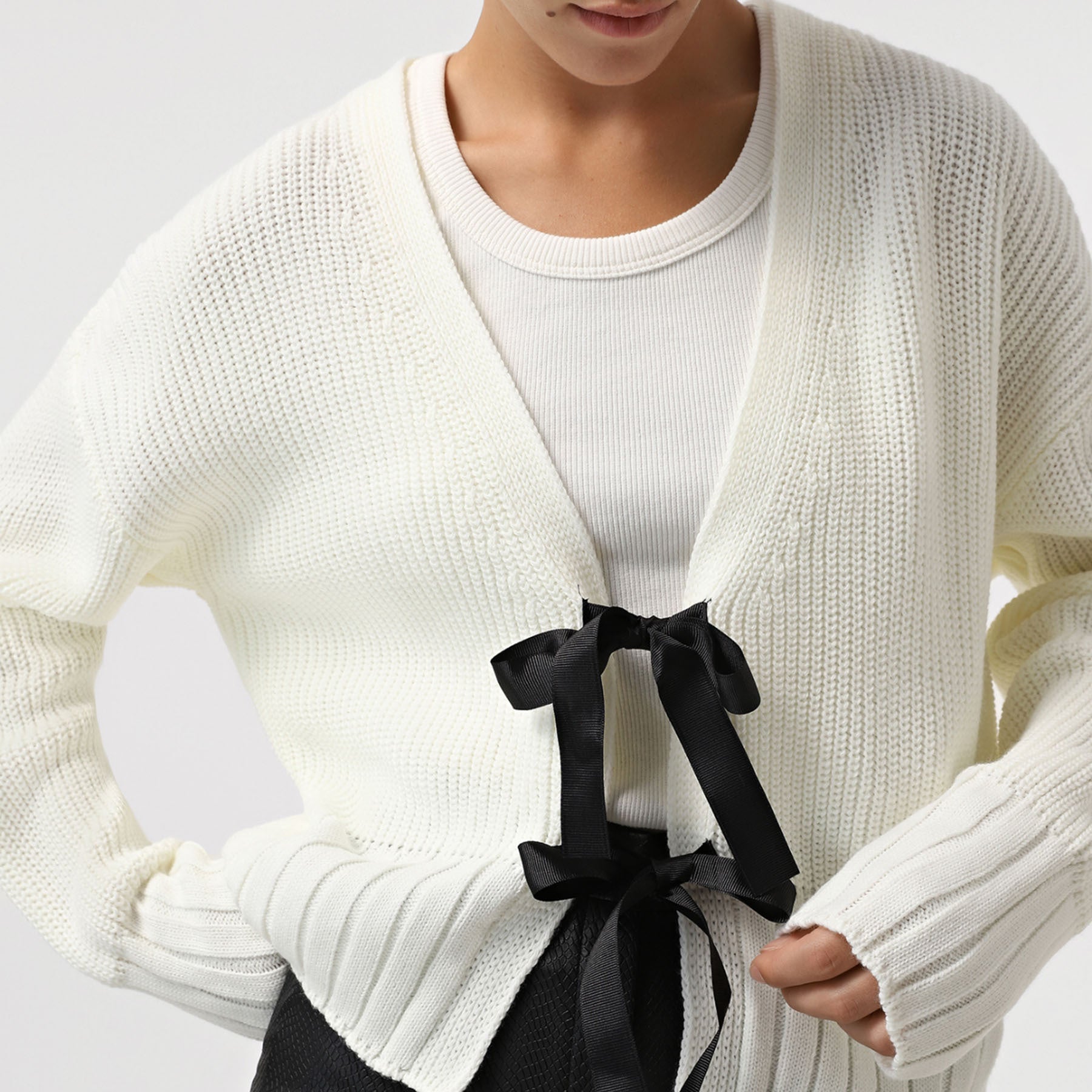 Maglione con cravatta di Elena-Mia