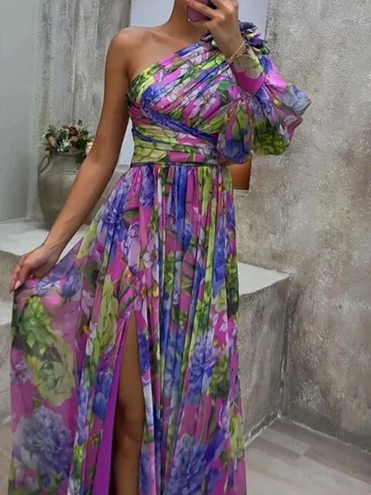 Amara - Maxi Kleid mit einseitigem Blumenmuster