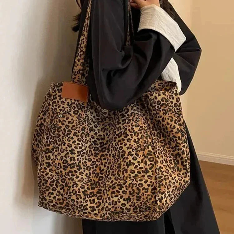 OLIVIA'S CHIC TOTE MARRONE – VINTAGE LEOPARD CANVAS BAG