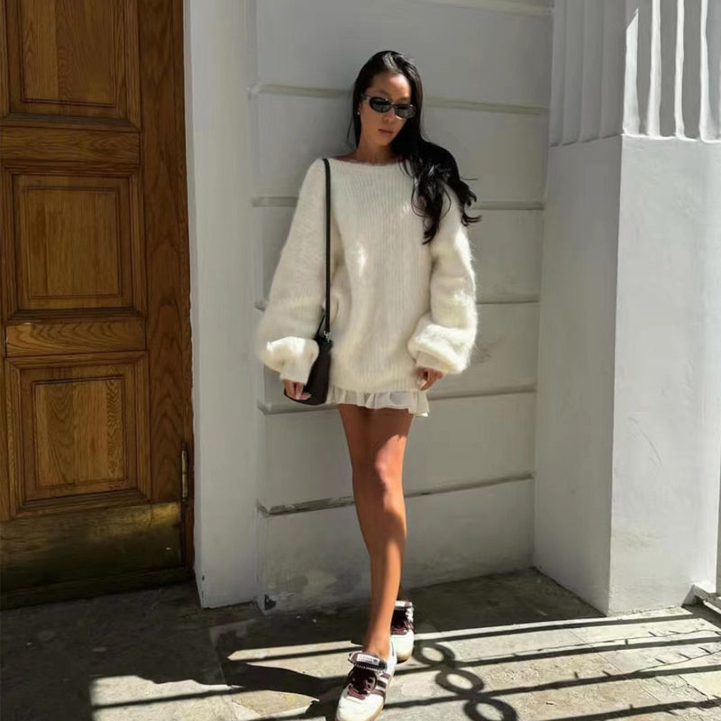 Maglione dolce e pigro con schiena scoperta di Aurora