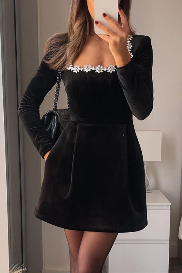Barbara | Wunderschönes Mini-Kleid aus Samt
