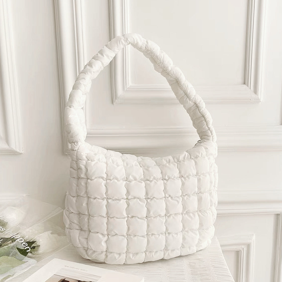 Blythe Plissierte Schultertasche