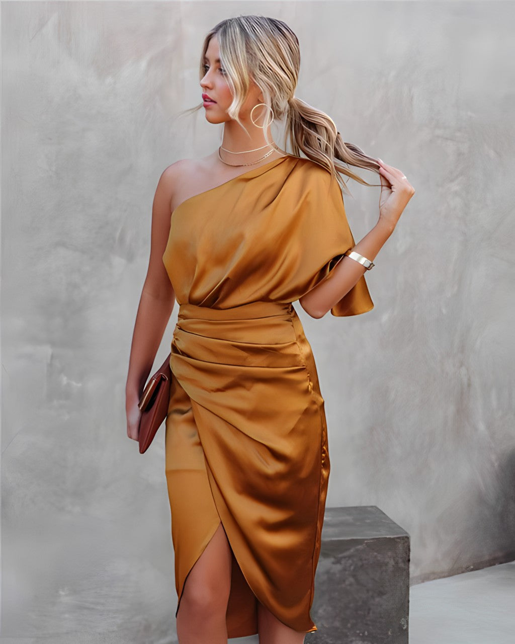BENTHE | ELEGANTES SEIDENKLEID